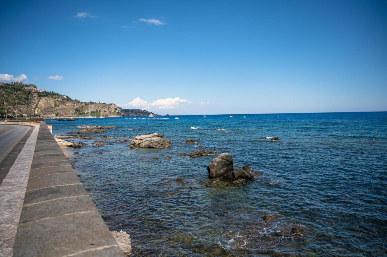 Вилла La Casetta Azzurra Naxos Джардини-Наксос Экстерьер фото